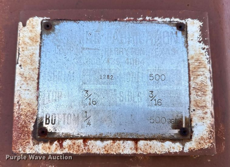 image for item DQ6678 Frac tank trailer