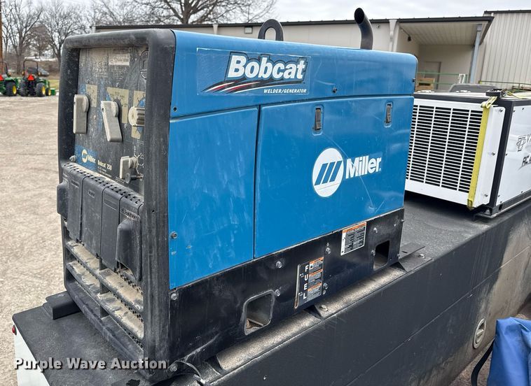 image for item DQ6689 2016 Ford F550 Super Duty utility / service truck