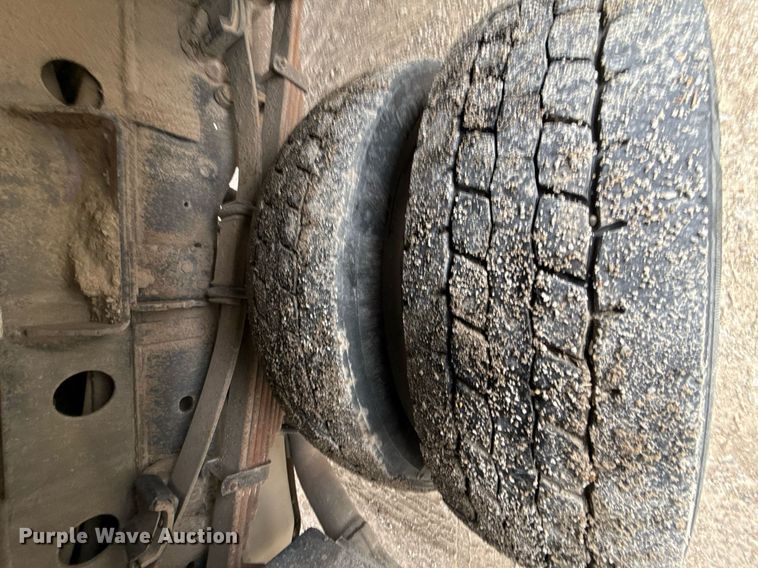 image for item DQ6689 2016 Ford F550 Super Duty utility / service truck