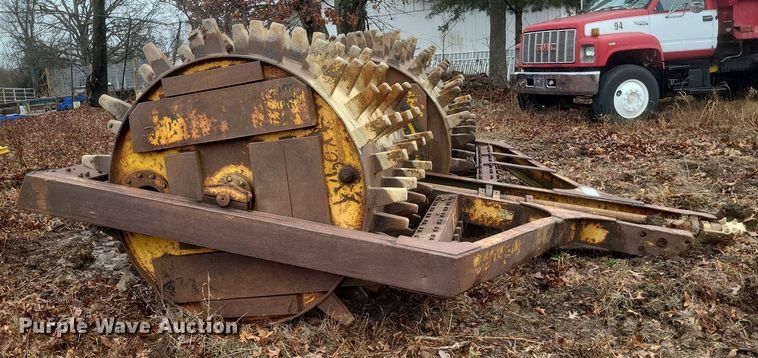 image for item DS5247 Shovel Supply Co. 120 sheepsfoot roller