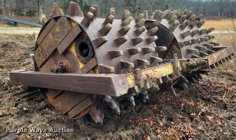 image for item DS5247 Shovel Supply Co. 120 sheepsfoot roller