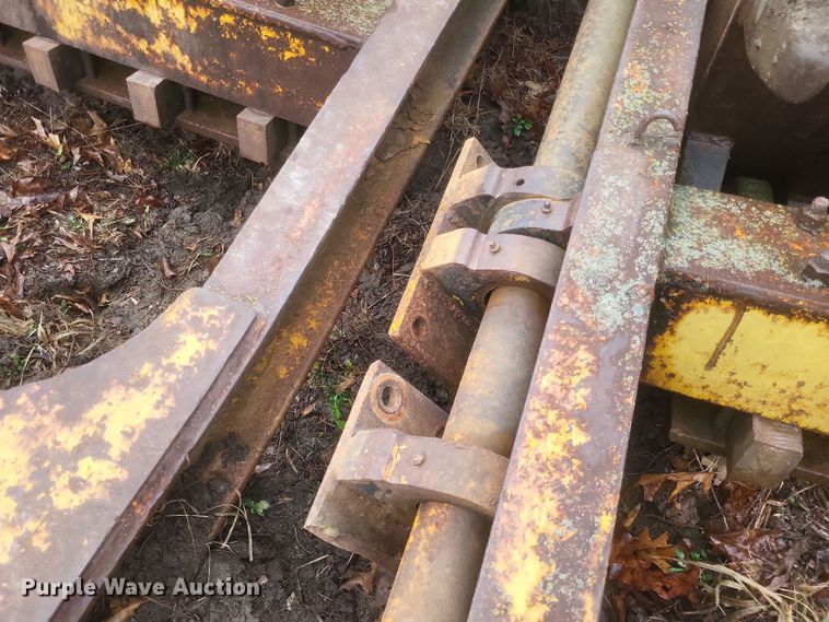 image for item DS5247 Shovel Supply Co. 120 sheepsfoot roller