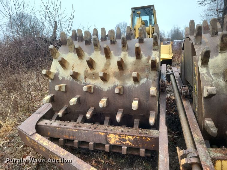 image for item DS5247 Shovel Supply Co. 120 sheepsfoot roller