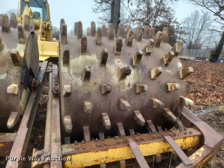 image for item DS5247 Shovel Supply Co. 120 sheepsfoot roller