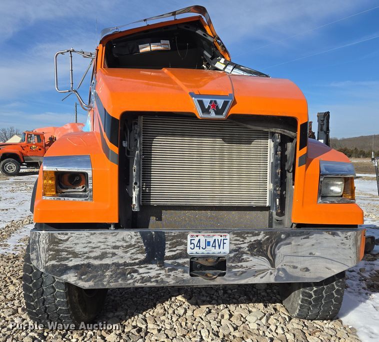 image for item DS5271 2020 Western Star 4700SF ready mix tuck cab and chassis