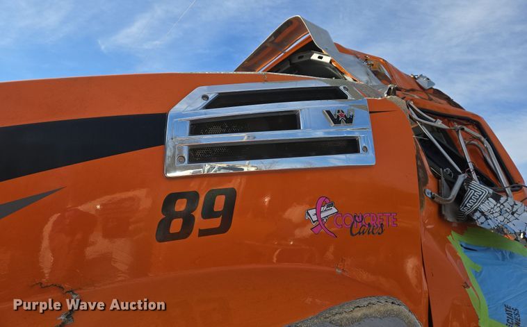 image for item DS5271 2020 Western Star 4700SF ready mix tuck cab and chassis