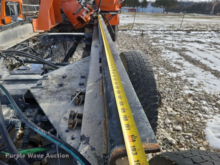 image for item DS5271 2020 Western Star 4700SF ready mix tuck cab and chassis