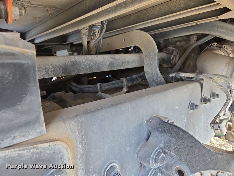 image for item DS5271 2020 Western Star 4700SF ready mix tuck cab and chassis