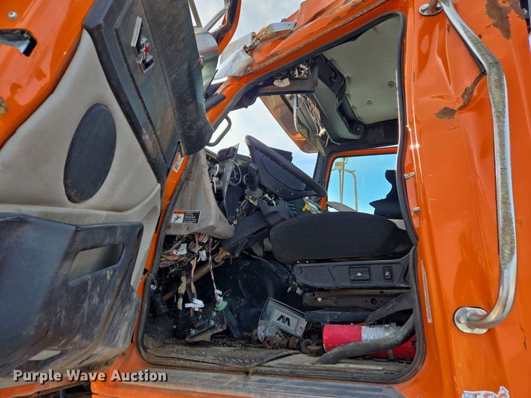 image for item DS5271 2020 Western Star 4700SF ready mix tuck cab and chassis