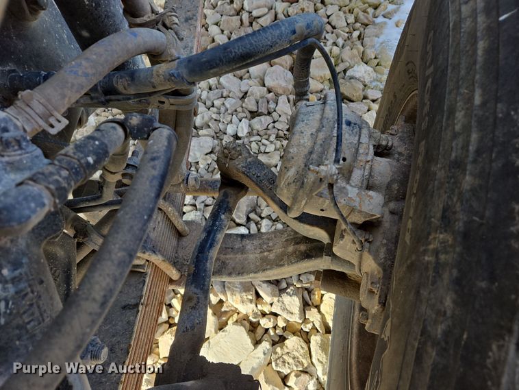 image for item DS5271 2020 Western Star 4700SF ready mix tuck cab and chassis