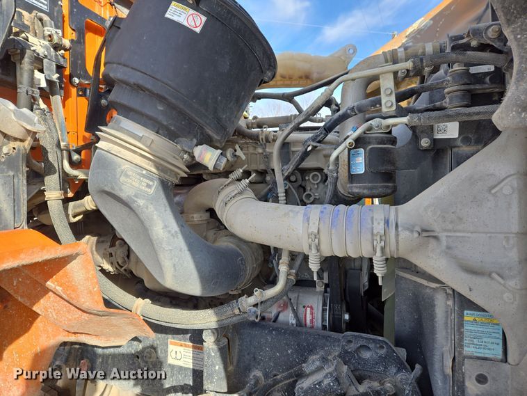 image for item DS5271 2020 Western Star 4700SF ready mix tuck cab and chassis