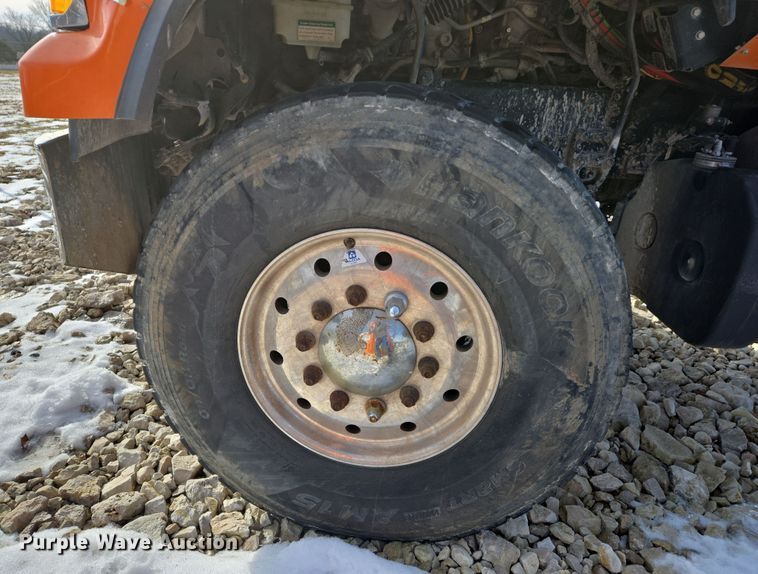 image for item DS5271 2020 Western Star 4700SF ready mix tuck cab and chassis