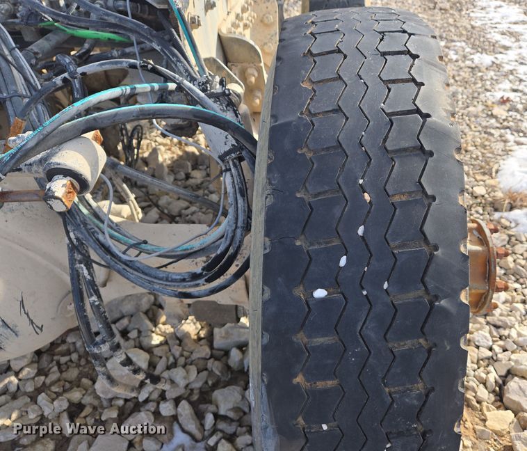 image for item DS5271 2020 Western Star 4700SF ready mix tuck cab and chassis