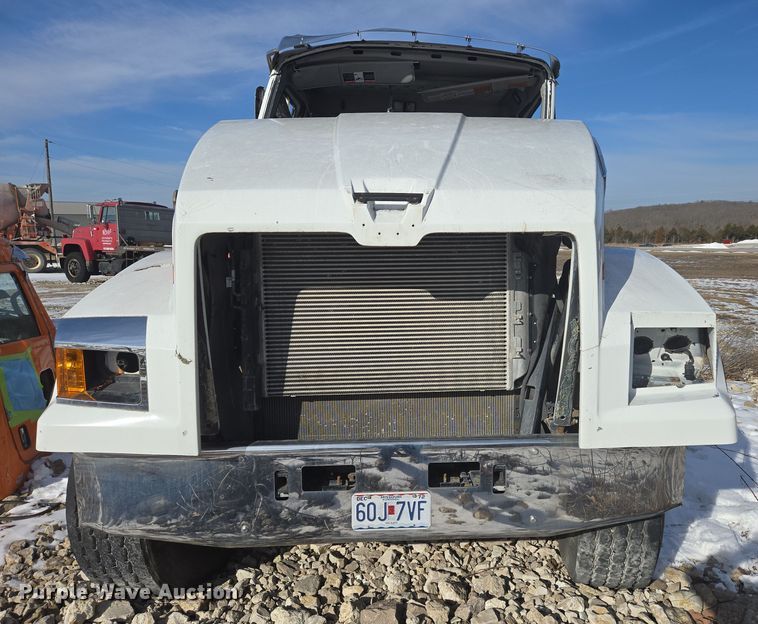 image for item DS5273 2015 Western Star 4700SF ready mix truck cab and chassis