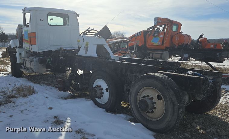 image for item DS5273 2015 Western Star 4700SF ready mix truck cab and chassis