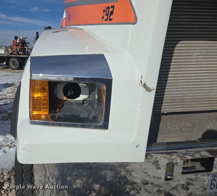 image for item DS5273 2015 Western Star 4700SF ready mix truck cab and chassis