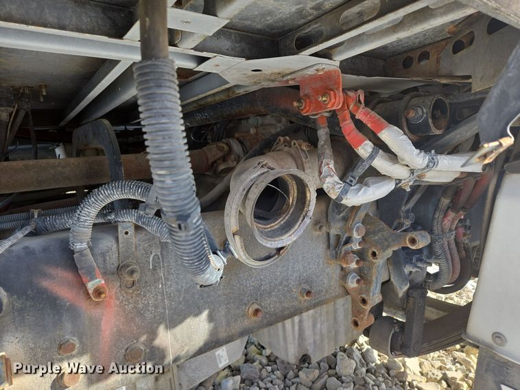 image for item DS5273 2015 Western Star 4700SF ready mix truck cab and chassis