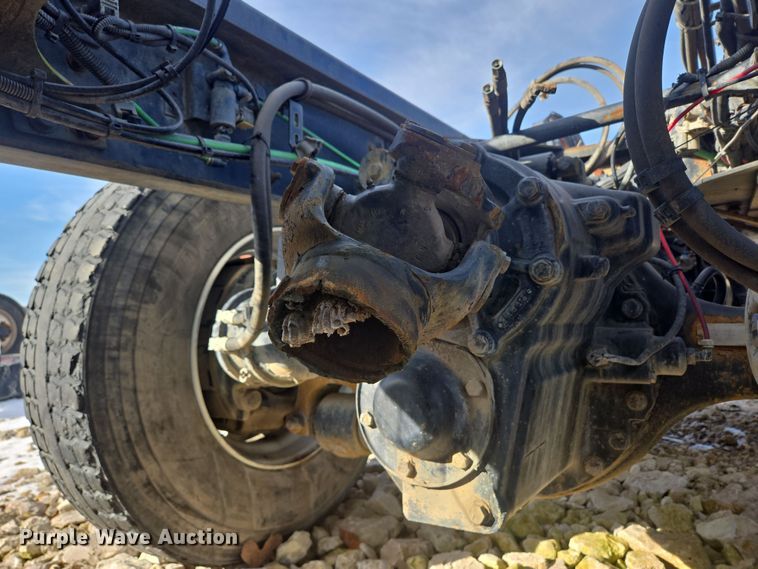 image for item DS5273 2015 Western Star 4700SF ready mix truck cab and chassis