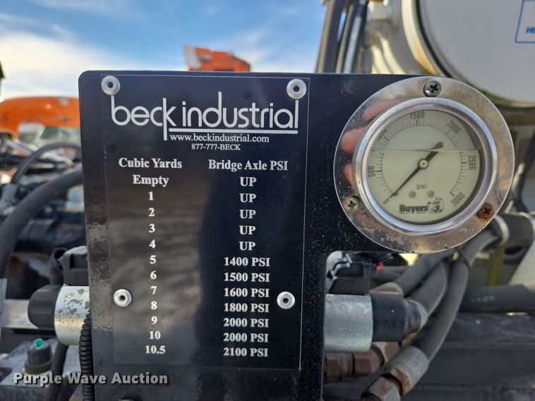 image for item DS5273 2015 Western Star 4700SF ready mix truck cab and chassis