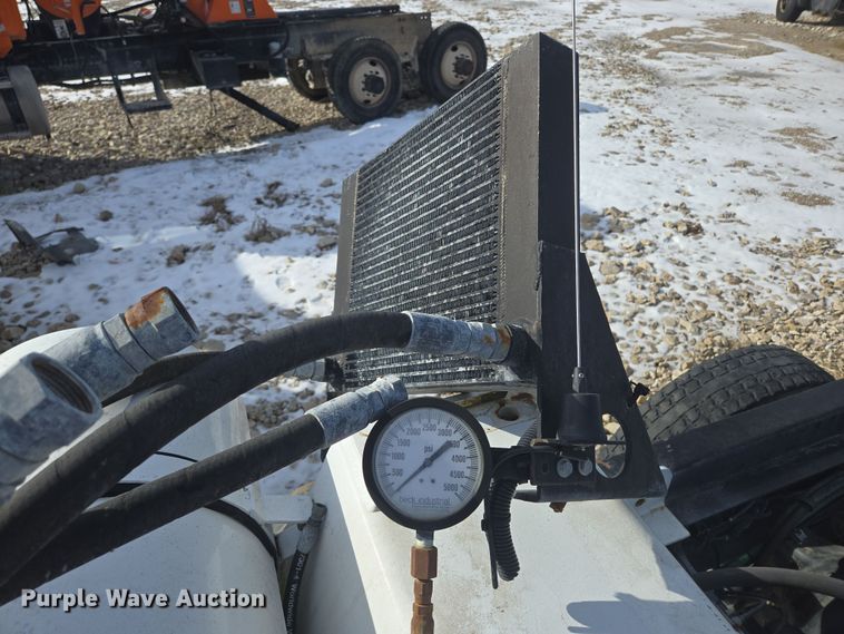 image for item DS5273 2015 Western Star 4700SF ready mix truck cab and chassis