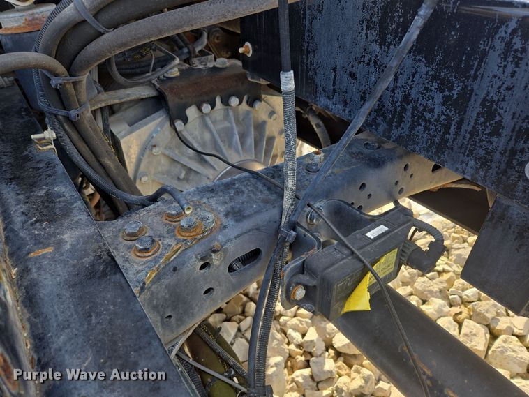 image for item DS5273 2015 Western Star 4700SF ready mix truck cab and chassis