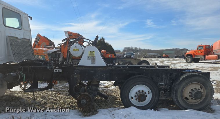 image for item DS5273 2015 Western Star 4700SF ready mix truck cab and chassis