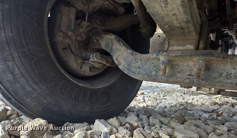 image for item DS5273 2015 Western Star 4700SF ready mix truck cab and chassis