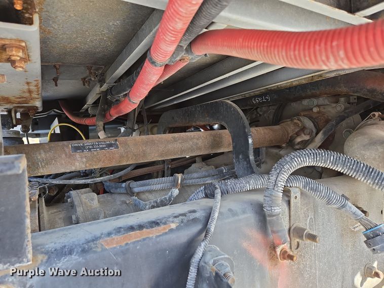 image for item DS5273 2015 Western Star 4700SF ready mix truck cab and chassis