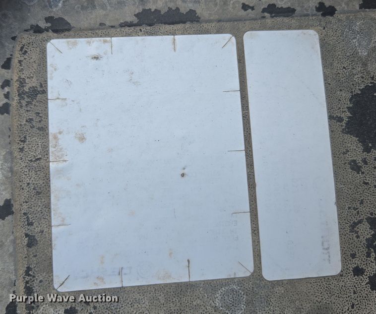 image for item DS5273 2015 Western Star 4700SF ready mix truck cab and chassis