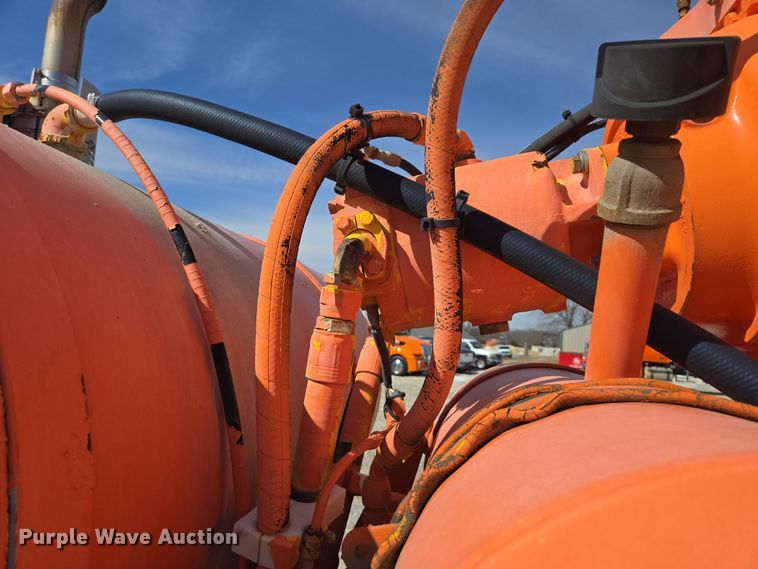 image for item DS5274 2003 Sterling L-Line ready mix truck