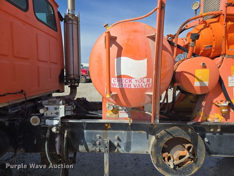 image for item DS5274 2003 Sterling L-Line ready mix truck