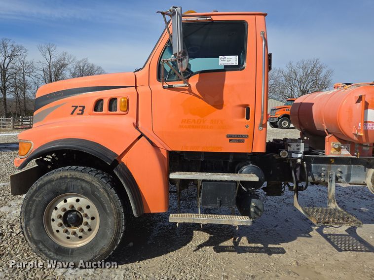 image for item DS5274 2003 Sterling L-Line ready mix truck