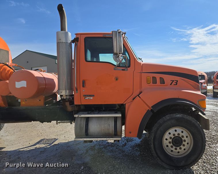 image for item DS5274 2003 Sterling L-Line ready mix truck
