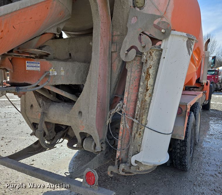 image for item DS5274 2003 Sterling L-Line ready mix truck