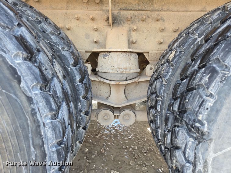 image for item DS5274 2003 Sterling L-Line ready mix truck