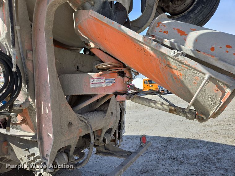 image for item DS5274 2003 Sterling L-Line ready mix truck