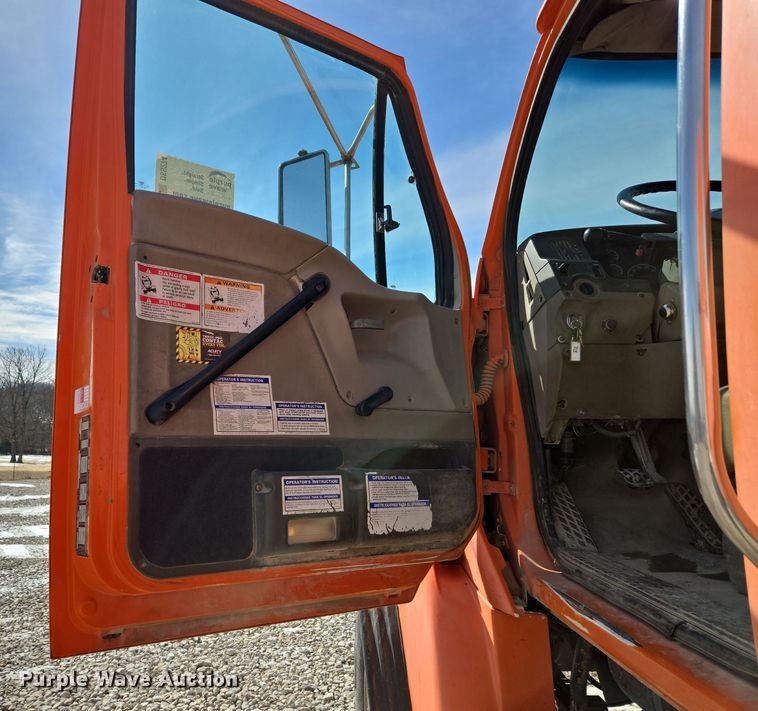 image for item DS5274 2003 Sterling L-Line ready mix truck