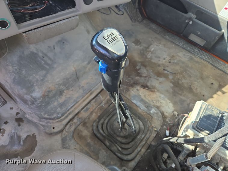 image for item DS5274 2003 Sterling L-Line ready mix truck