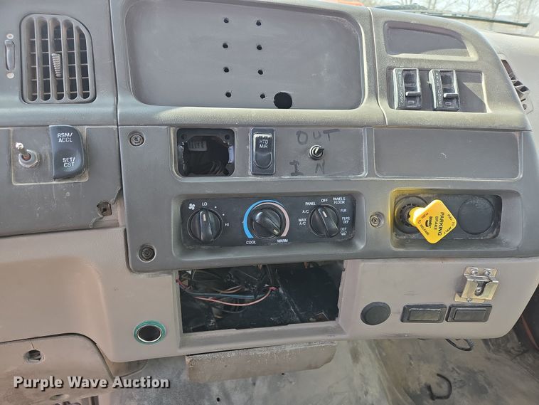 image for item DS5274 2003 Sterling L-Line ready mix truck