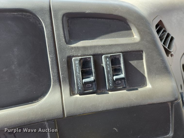 image for item DS5274 2003 Sterling L-Line ready mix truck