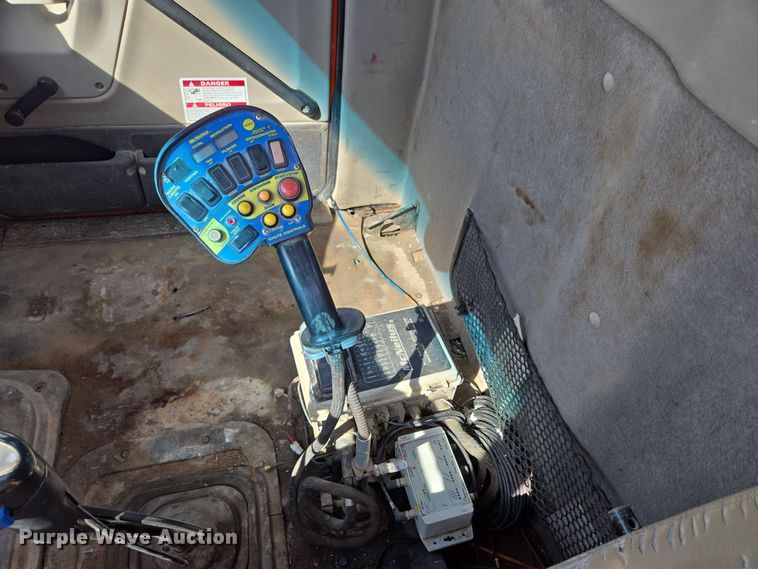 image for item DS5274 2003 Sterling L-Line ready mix truck