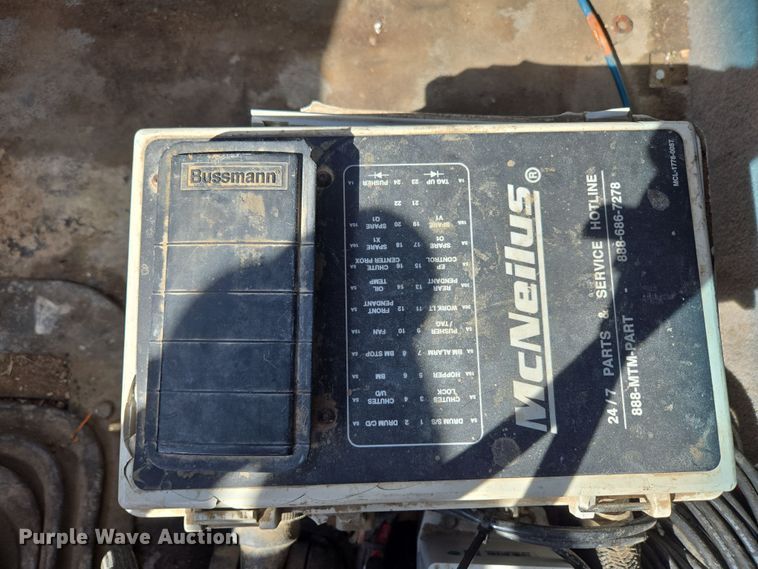 image for item DS5274 2003 Sterling L-Line ready mix truck