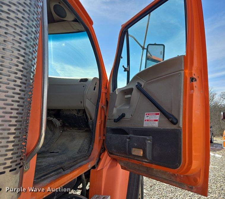 image for item DS5274 2003 Sterling L-Line ready mix truck