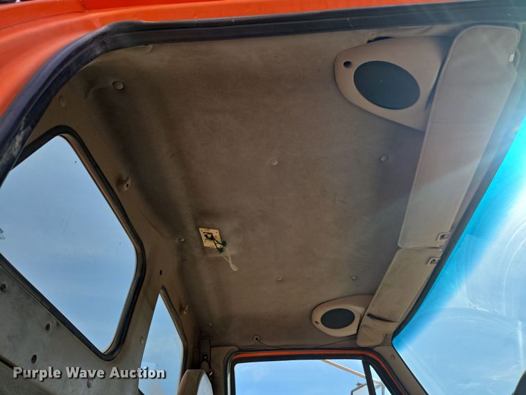 image for item DS5274 2003 Sterling L-Line ready mix truck