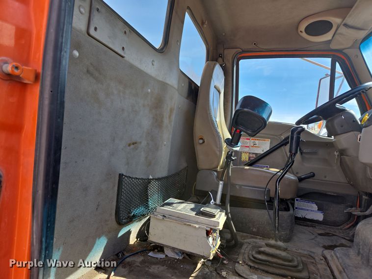 image for item DS5274 2003 Sterling L-Line ready mix truck