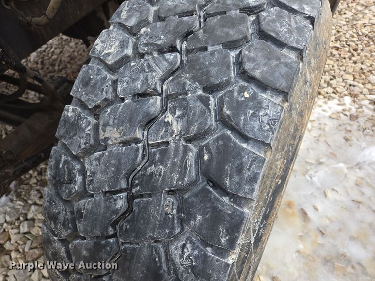 image for item DS5274 2003 Sterling L-Line ready mix truck