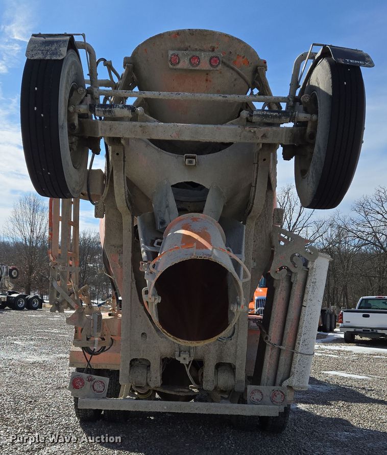 image for item DS5275 2007 Sterling L-Line ready mix truck