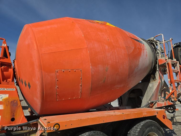 image for item DS5275 2007 Sterling L-Line ready mix truck