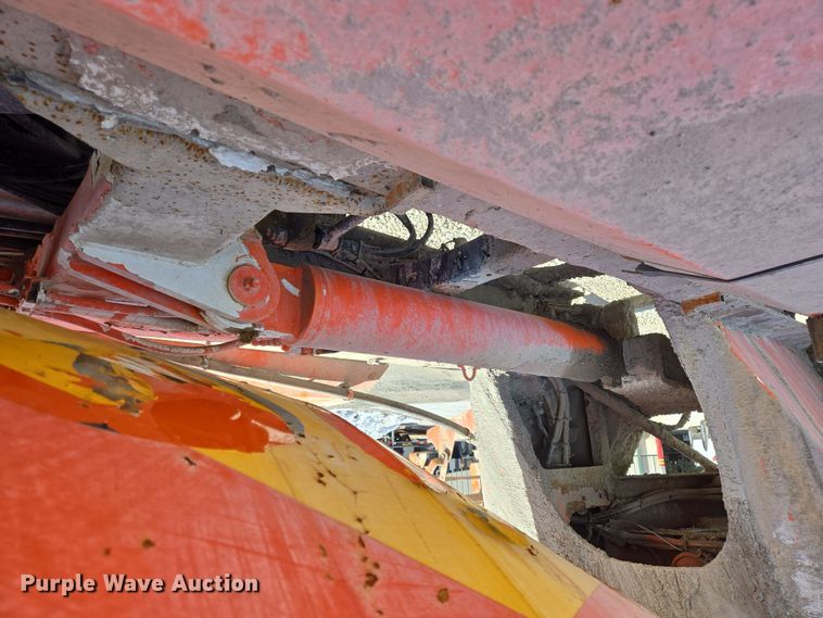 image for item DS5275 2007 Sterling L-Line ready mix truck