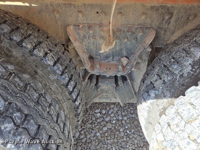 image for item DS5275 2007 Sterling L-Line ready mix truck